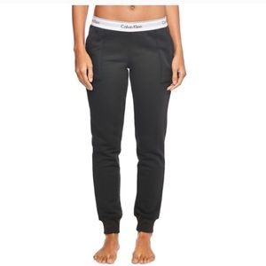 NWT CALVIN KLEIN JOGGERS